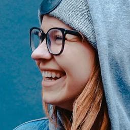 Sophie Bennet testimonial portrait